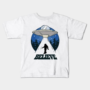 Believe Bigfoot Sasquatch UFO Abduction Design Kids T-Shirt